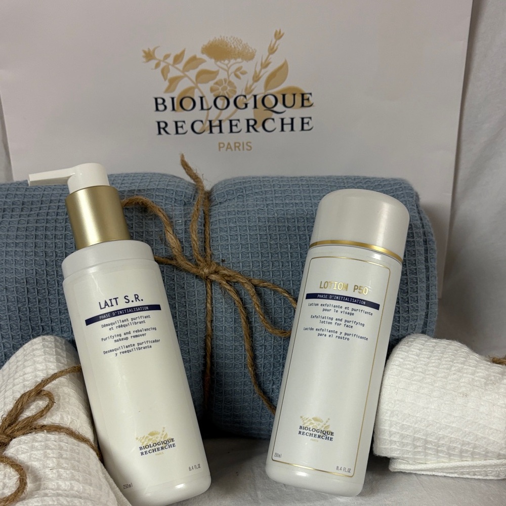 Biologique Recherche Lait S.R. and Lotion P50 - White Skincare Set